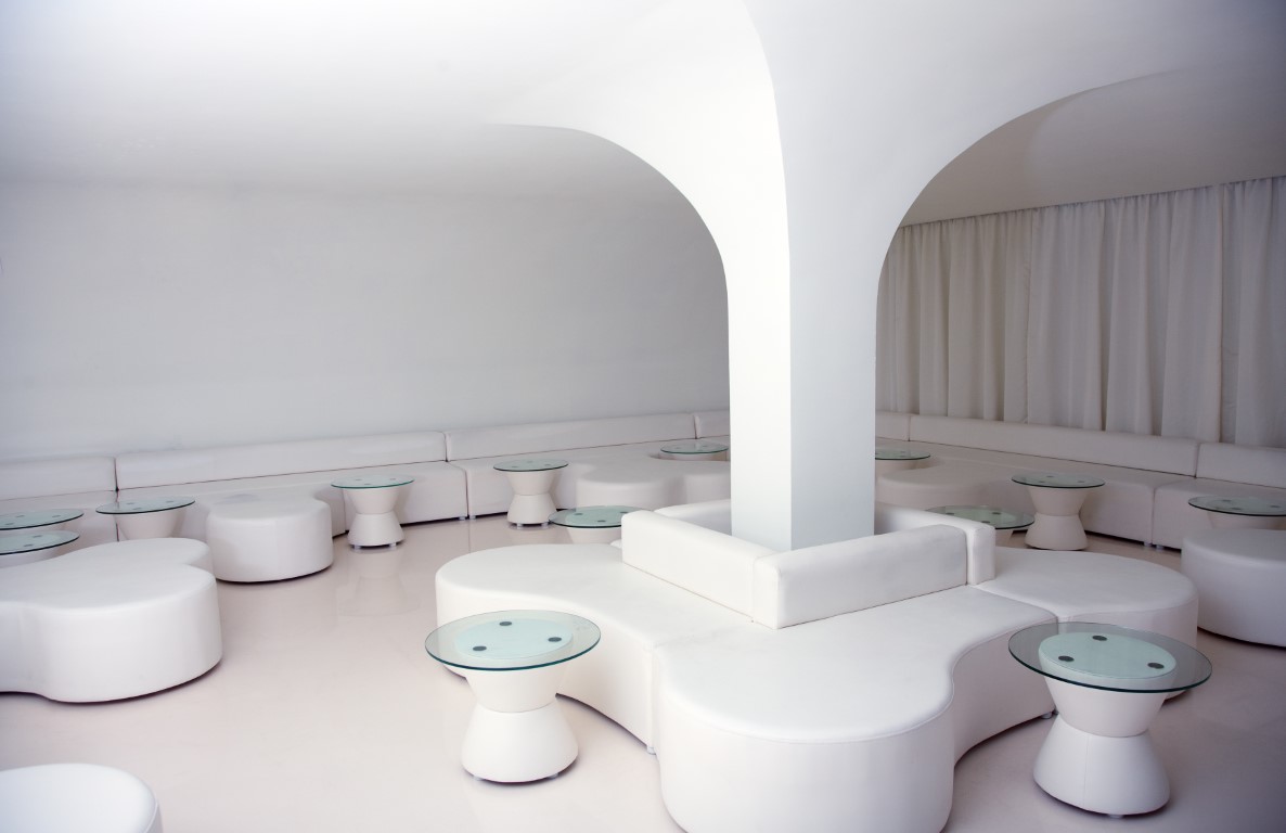 restaurant lounge and soft seating